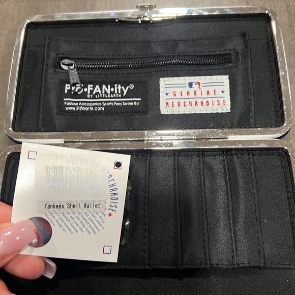 Yankees wallet - Picture 4 of 4